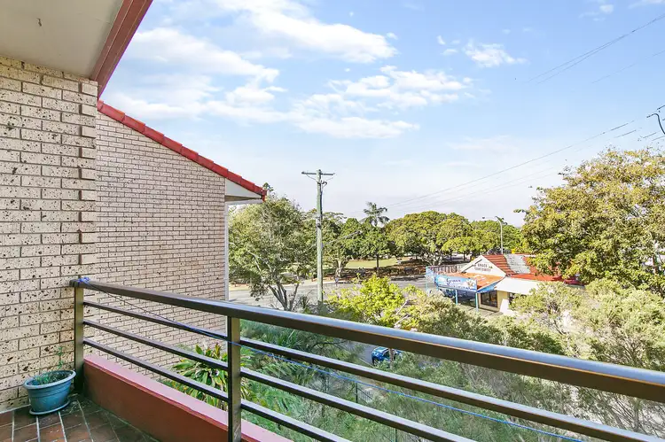 Third view of Homely unit listing, 8/127 Wynnum Esplanade, Wynnum QLD 4178