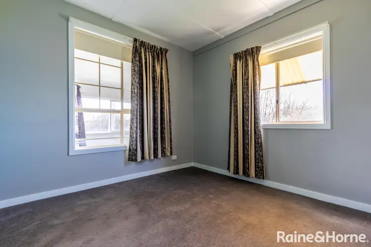 Fifth view of Homely house listing, 25 Caloola Street, Newbridge NSW 2795