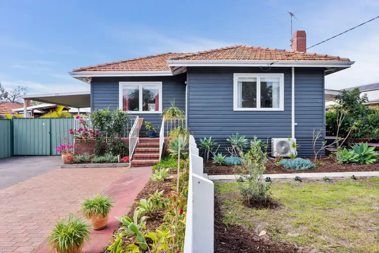 Fourth view of Homely house listing, 1 Sumpton Street, Hilton WA 6163