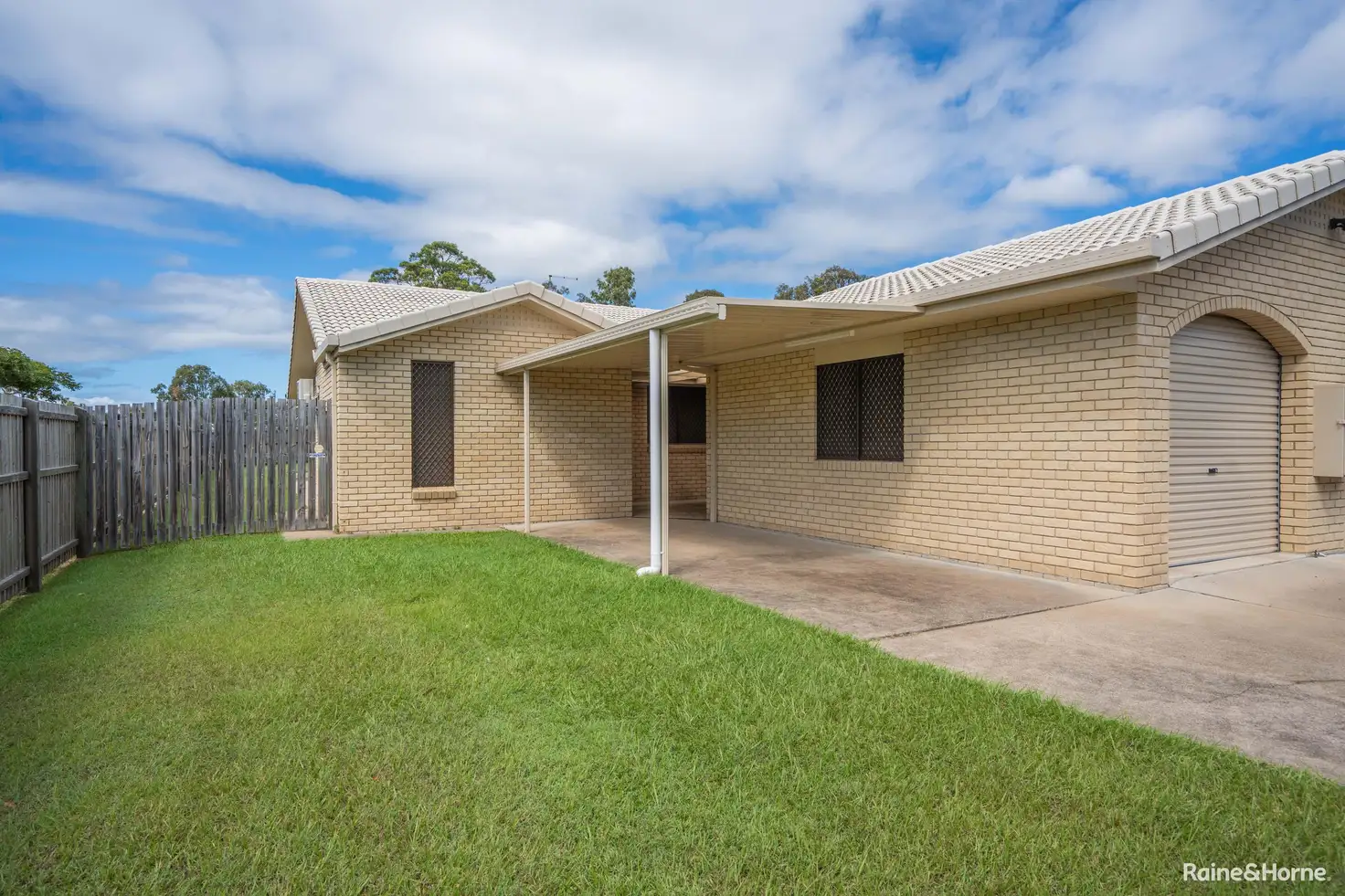 Main view of Homely unit listing, 1/83 Honeysuckle Avenue, Kawungan QLD 4655