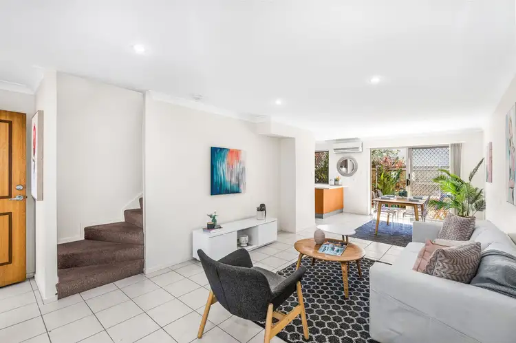 17/6 Canton Court, Manly West QLD 4179