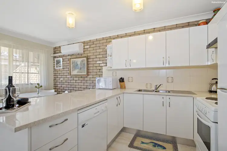 Fifth view of Homely unit listing, 4/9 Beechwood Court, Sunshine Bay NSW 2536