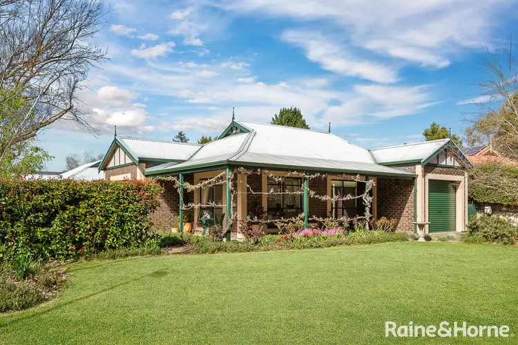 2/2 Elm Drive, Oakbank SA 5243