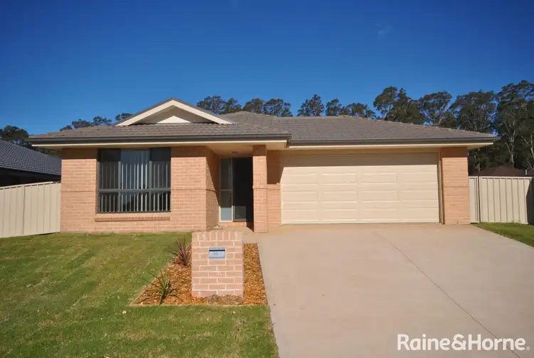 5 Candlebark Close, West Nowra NSW 2541