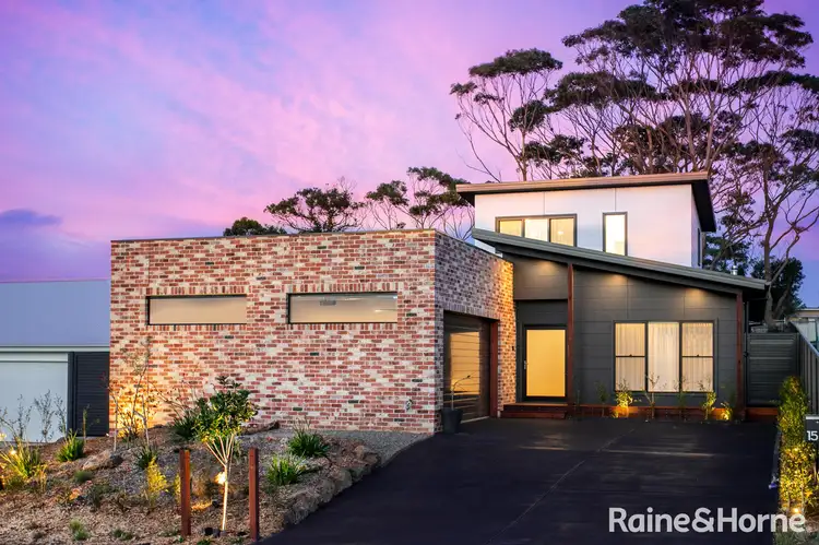 15 Galiga Crescent, Dolphin Point NSW 2539