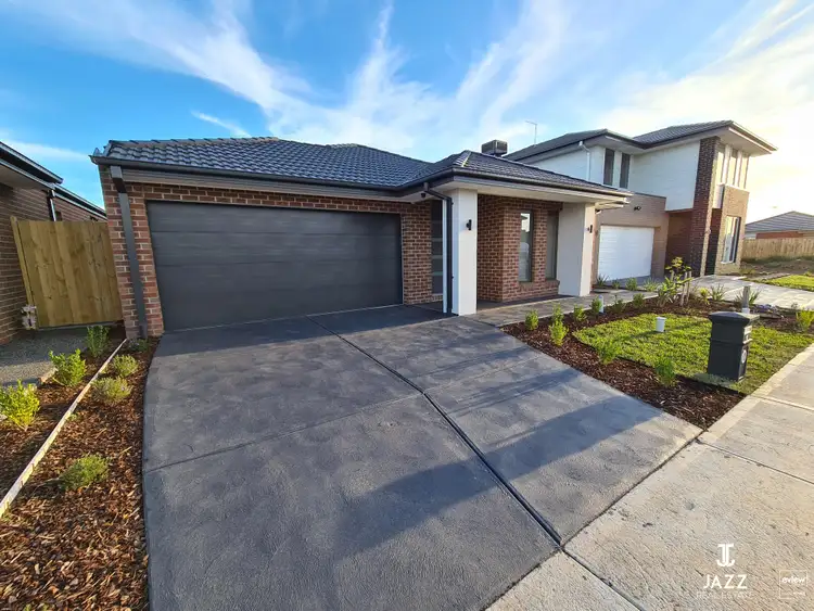 Second view of Homely house listing, 11 Pimlico Place, Werribee VIC 3030