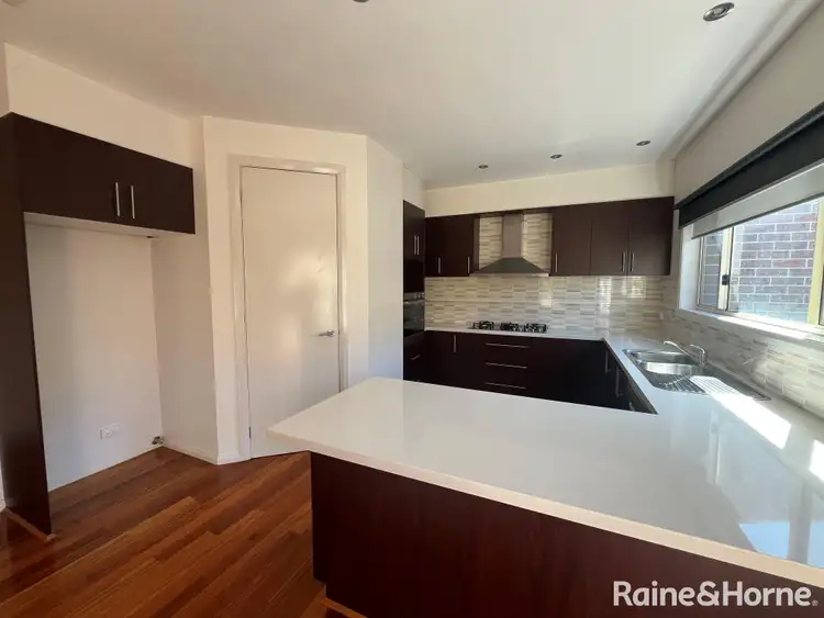 Fifth view of Homely house listing, 9 Kunuka Circuit, Caroline Springs VIC 3023