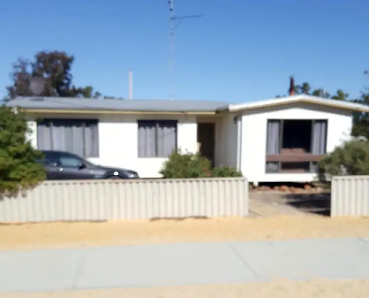21 Mofflin Street, Calingiri WA 6569