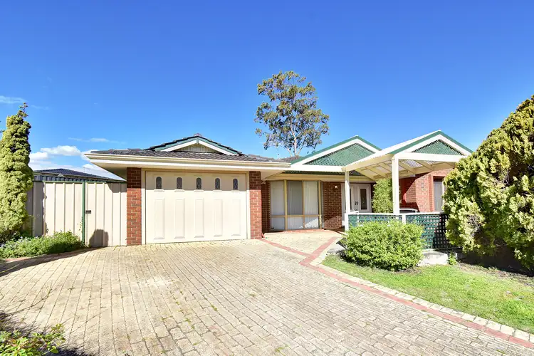 8 Juno Court, Kallaroo WA 6025