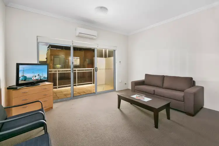16/2-6 Howard Avenue, Northmead NSW 2152
