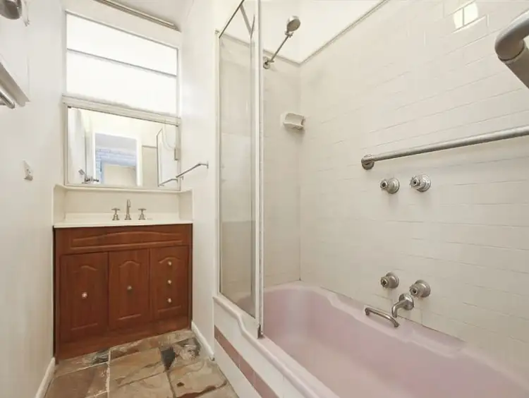 Seventh view of Homely house listing, 5 Gladwyn Avenue, Frankston VIC 3199