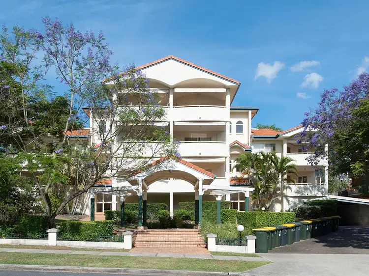 1/52-58 Mitre Street, St Lucia QLD 4067