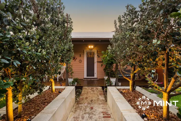 118 Lefroy Road, Beaconsfield WA 6162