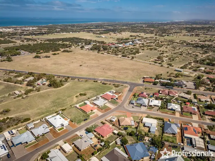 Fourth view of Homely house listing, 30 Wahn Avenue, Waggrakine WA 6530