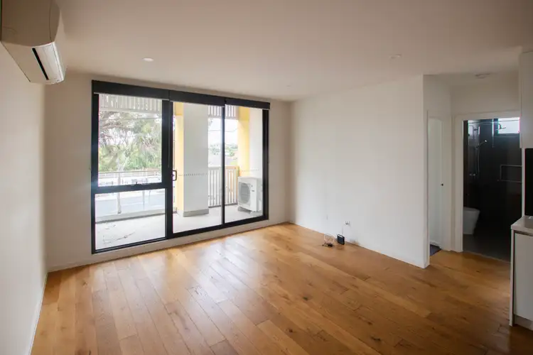 956 Doncaster Road