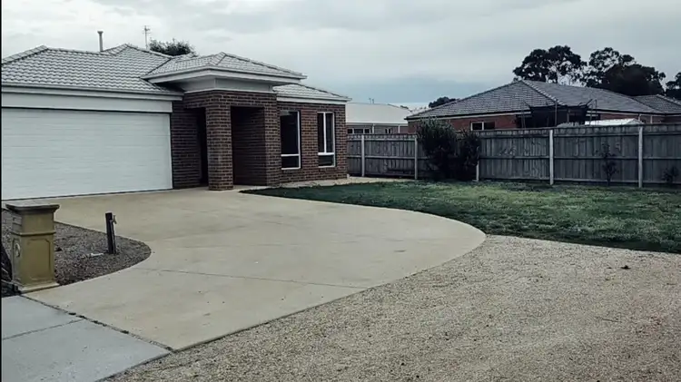 18 Smallman Court, Paynesville VIC 3880