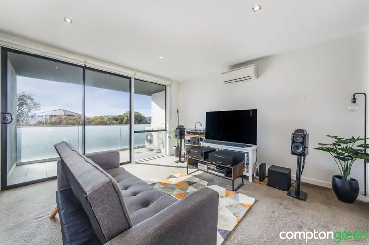 13/4 Crefden Street, Maidstone VIC 3012