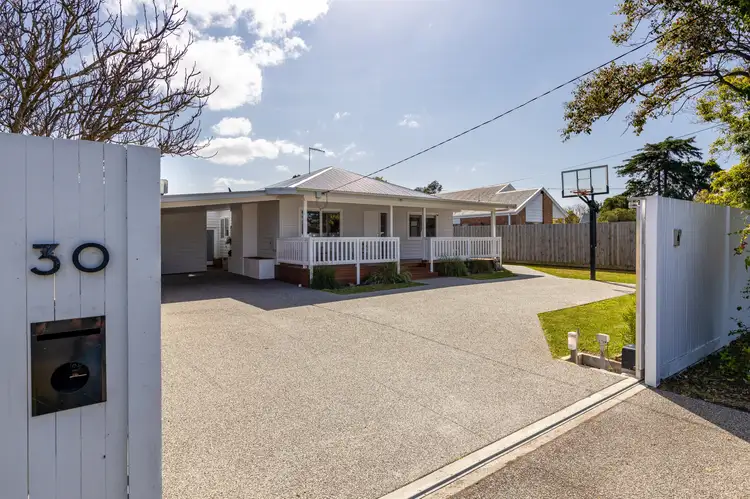 30 Sheila Street, Rye VIC 3941