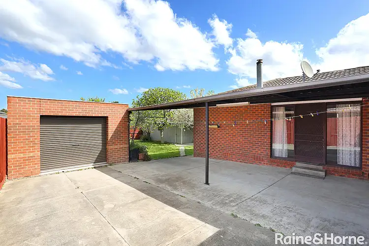 Seventh view of Homely house listing, 6 Colignan Court, Meadow Heights VIC 3048