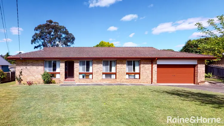 17 Karabil Crescent, Baulkham Hills NSW 2153