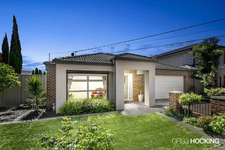 17 Civic Parade, Seaholme VIC 3018