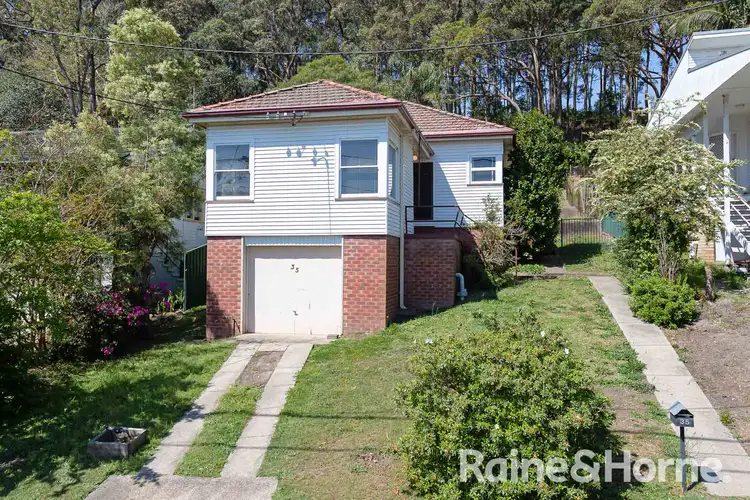 35 Coronation Street, Warners Bay NSW 2282