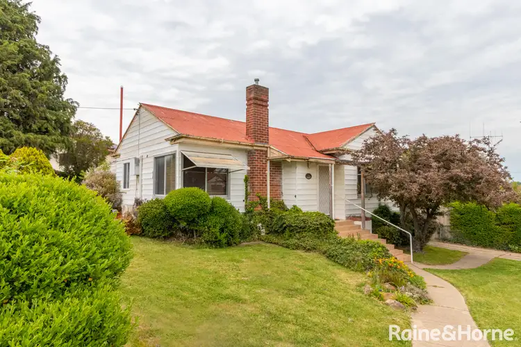 10 Tremain Avenue, West Bathurst NSW 2795