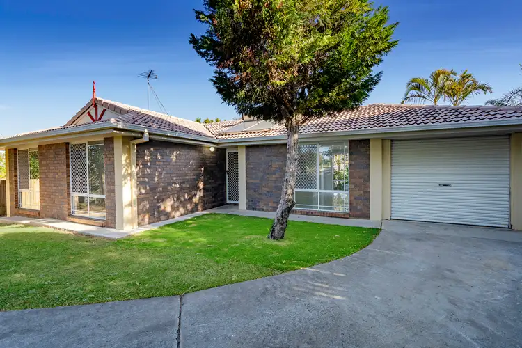 8 Sussanah Tce, Edens Landing QLD 4207