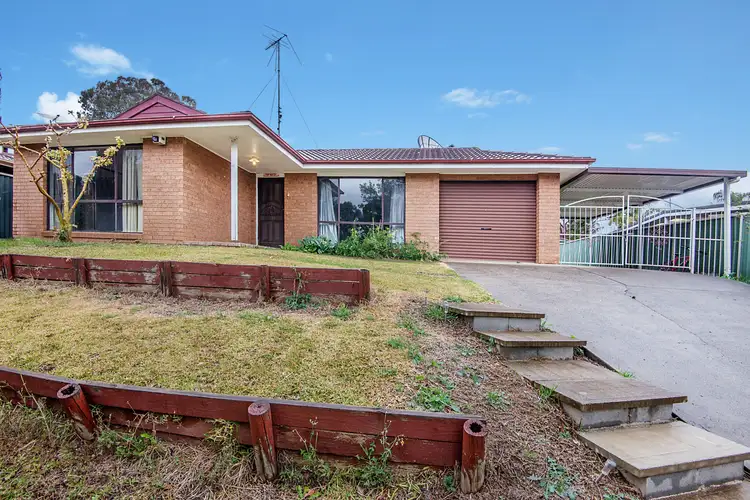 33 Pendley Crescent, Quakers Hill NSW 2763