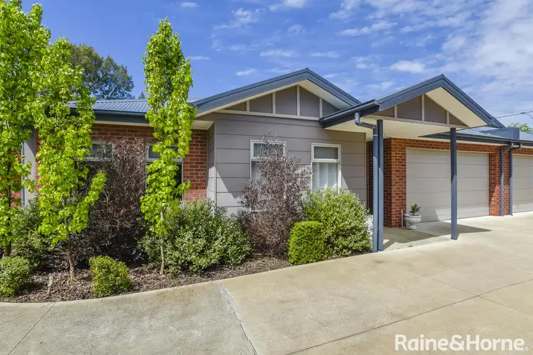 Main view of Homely unit listing, 2/110 Piper Street, Kyneton VIC 3444