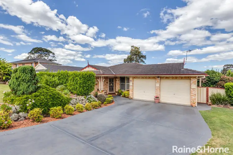 4 Crosbie Close