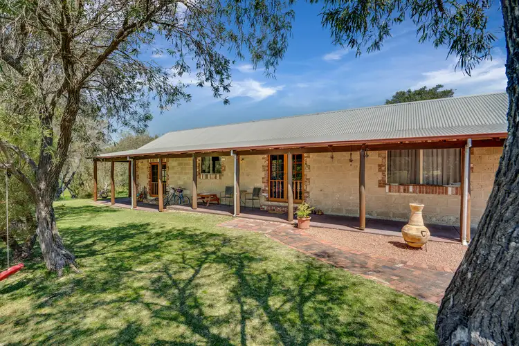 1 Connell Court, Peppermint Grove Beach WA 6271