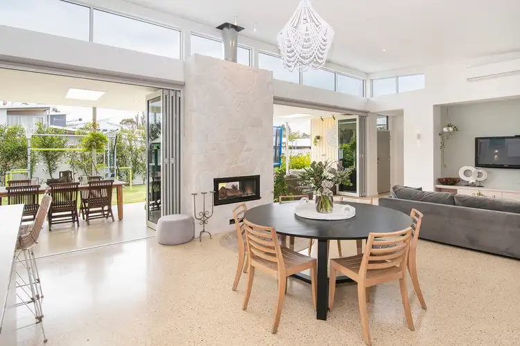 8 Toby Court, Quindalup WA 6281