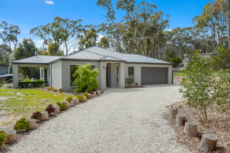 37 Leared Drive, Kyneton VIC 3444