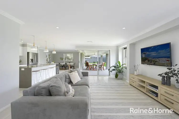 17 Dove Close, South Nowra NSW 2541