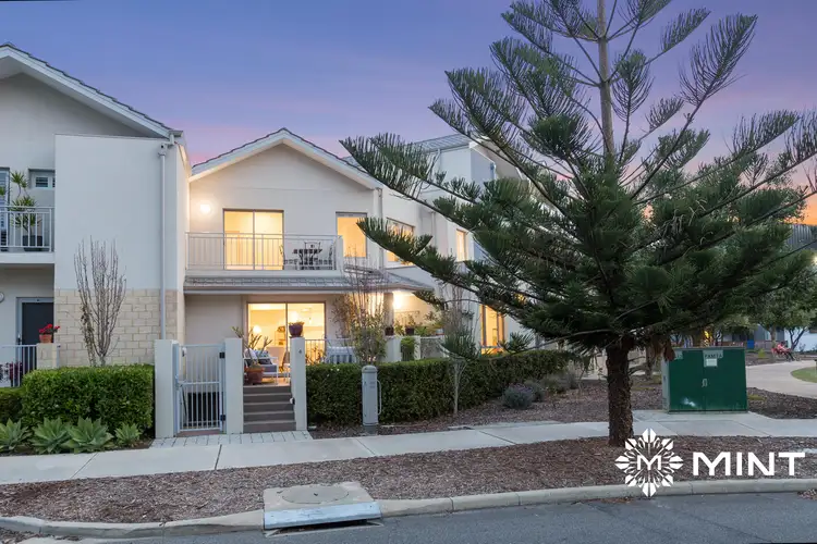 4/30 Heirisson Way, North Coogee WA 6163