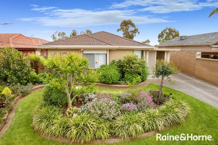 16 Diamond Avenue, Albanvale VIC 3021