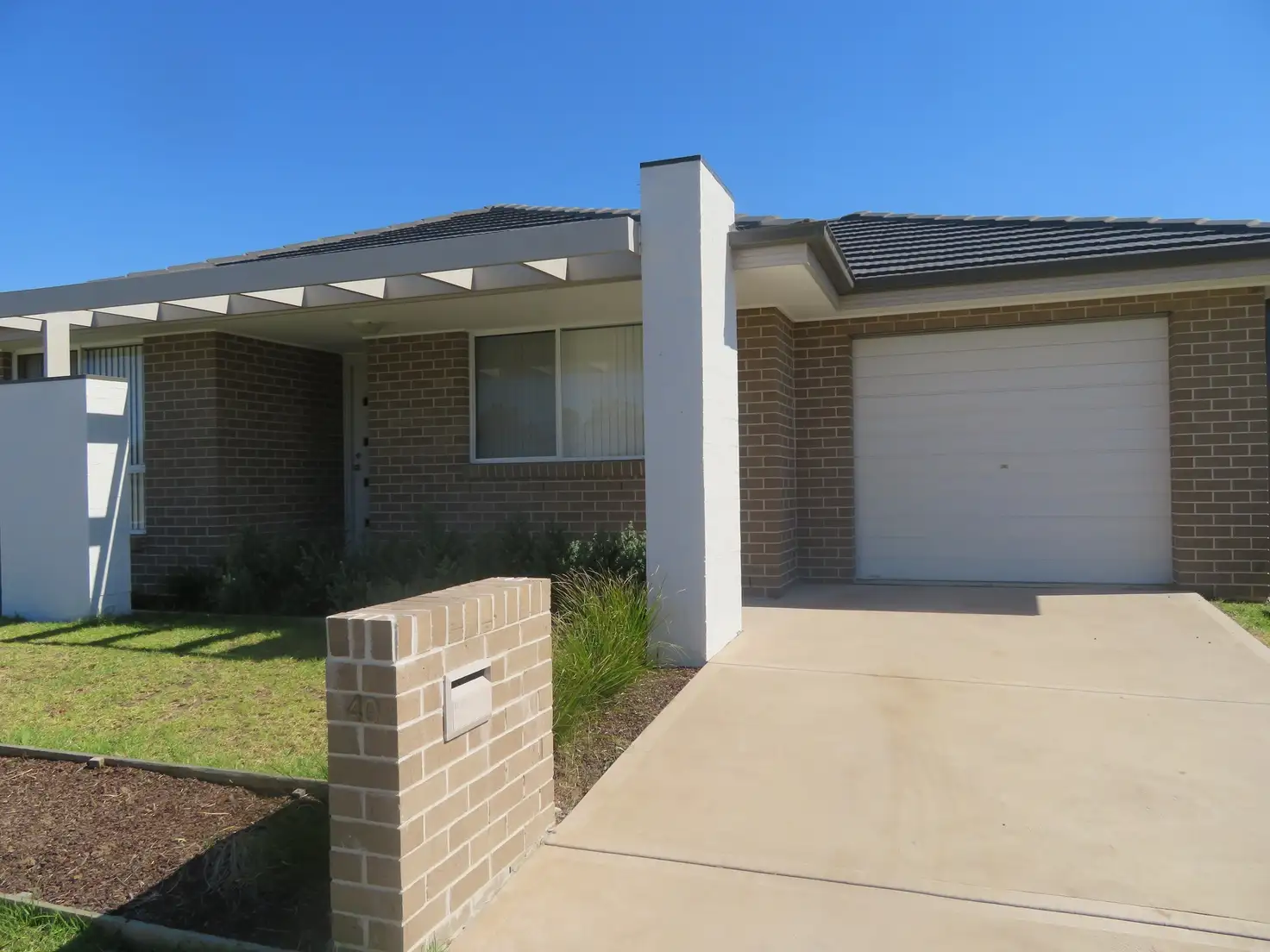 Main view of Homely semi-detached listing, 40 Sapphire Drive, Rutherford NSW 2320