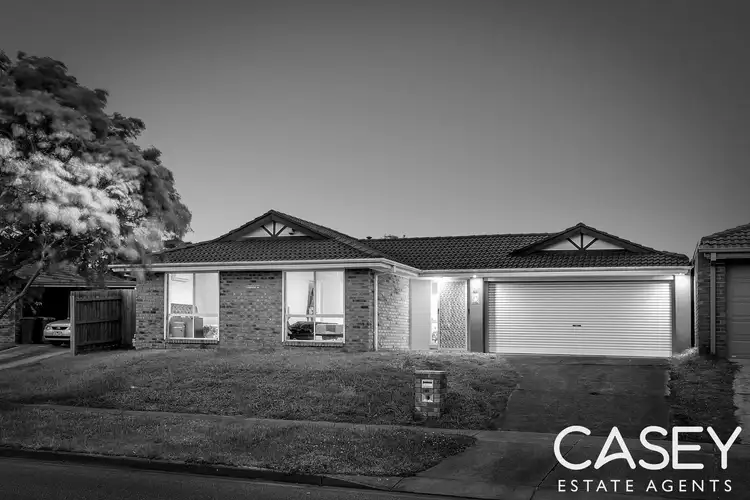 31 Godwin Crescent, Cranbourne North VIC 3977