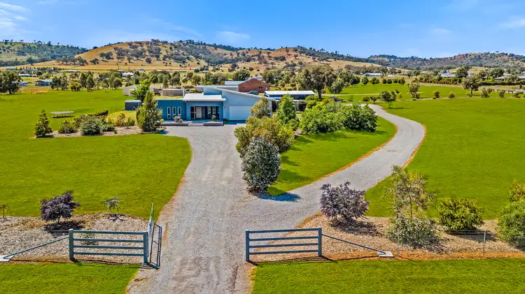 Fourth view of Homely house listing, 2 Woodswallow Close, Tamworth NSW 2340