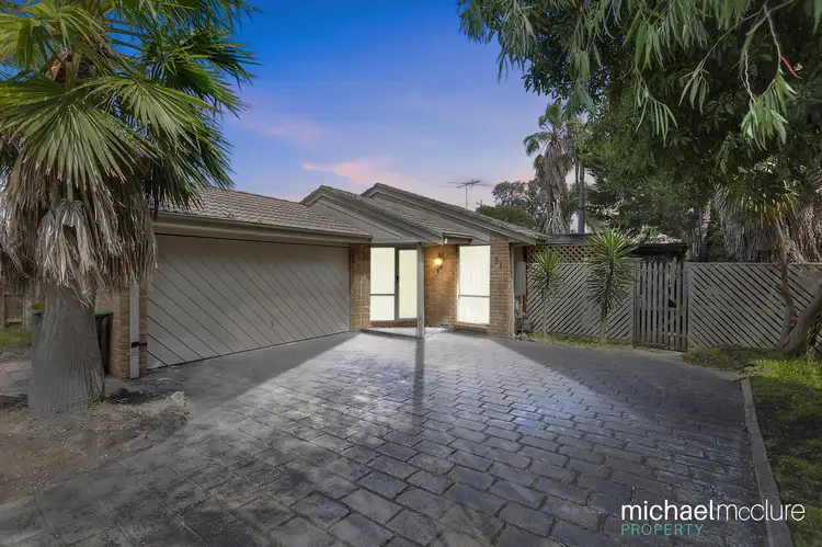 51 Warrawee Circuit, Frankston VIC 3199