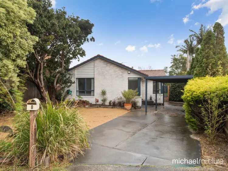 8 Birtinya Court, Frankston VIC 3199