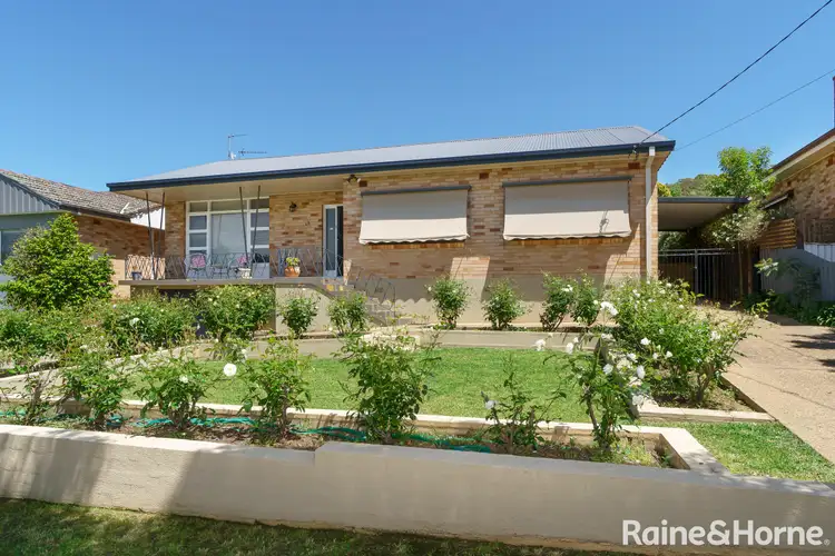 68 Grove Street, Kooringal NSW 2650