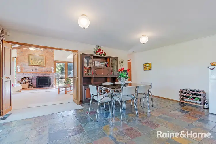 Fifth view of Homely house listing, 5 Plumpton Court, Endeavour Hills VIC 3802