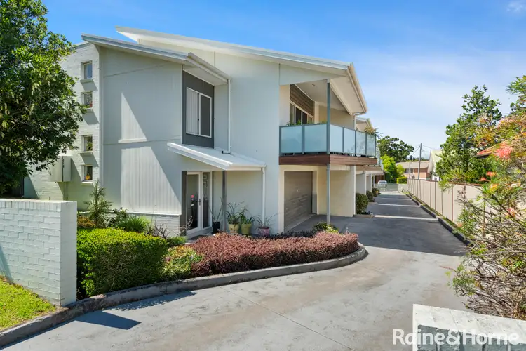 2/5 White Street, East Gosford NSW 2250