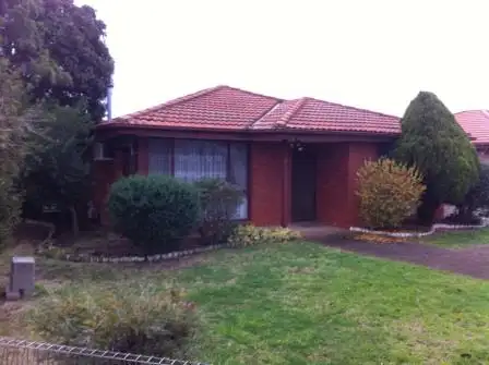 1/1 Raymond Street, Melton South VIC 3338