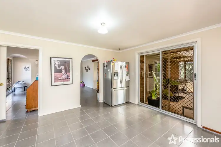 Fourth view of Homely house listing, 3 Astron Place, Waggrakine WA 6530