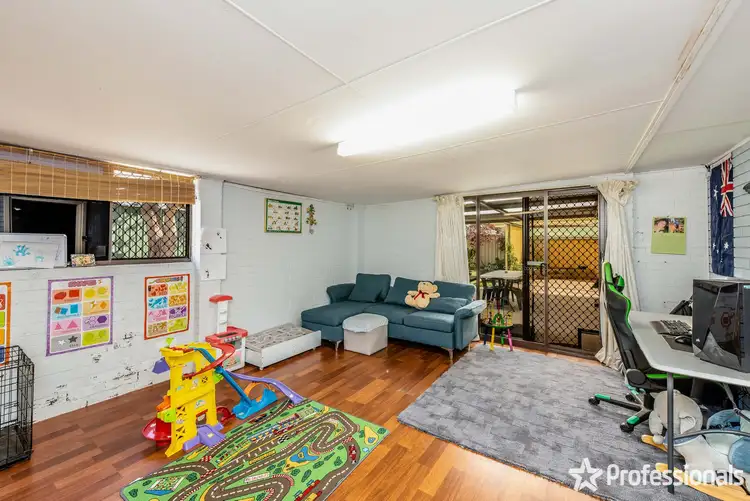 Seventh view of Homely house listing, 3 Astron Place, Waggrakine WA 6530
