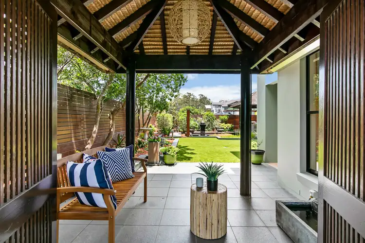 8 Seabrae Drive, Redland Bay QLD 4165