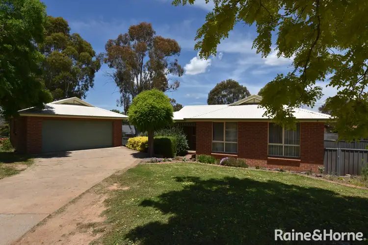 6 Bowyer Place, Orange NSW 2800